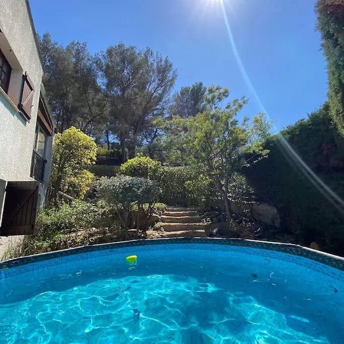 Villa La Louette, 100M Centre-Village, Piscine H-Sol, Proche Mer Saint-Cyr-sur-Mer