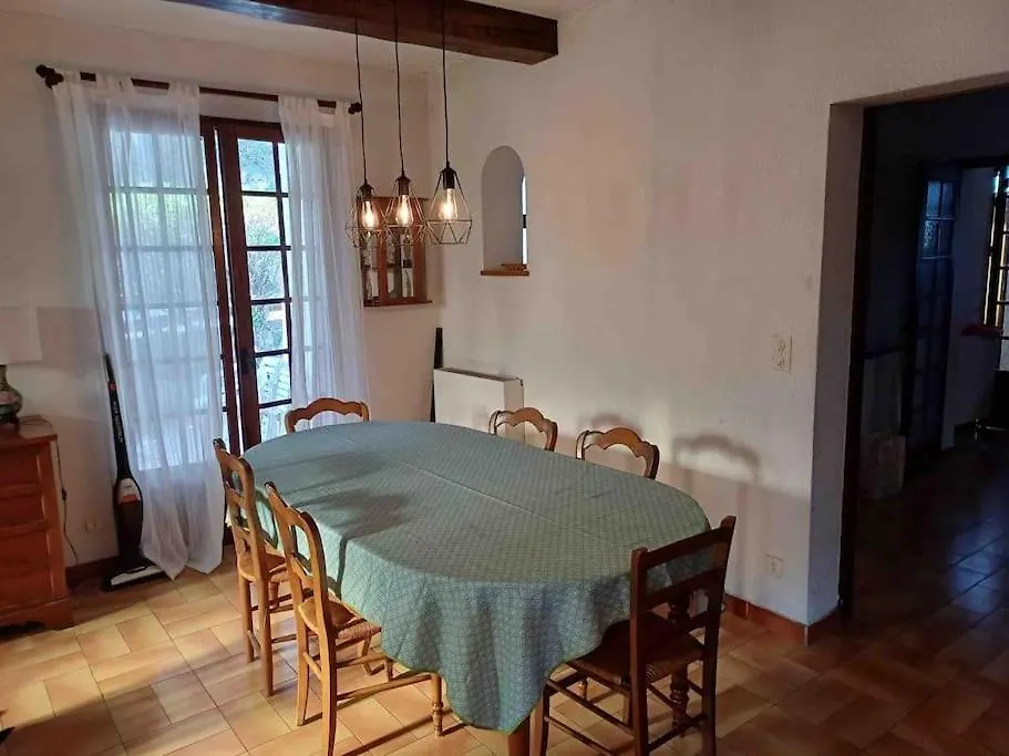 Villa La Louette, 100M Centre-Village, Piscine H-Sol, Proche Mer Saint-Cyr-sur-Mer